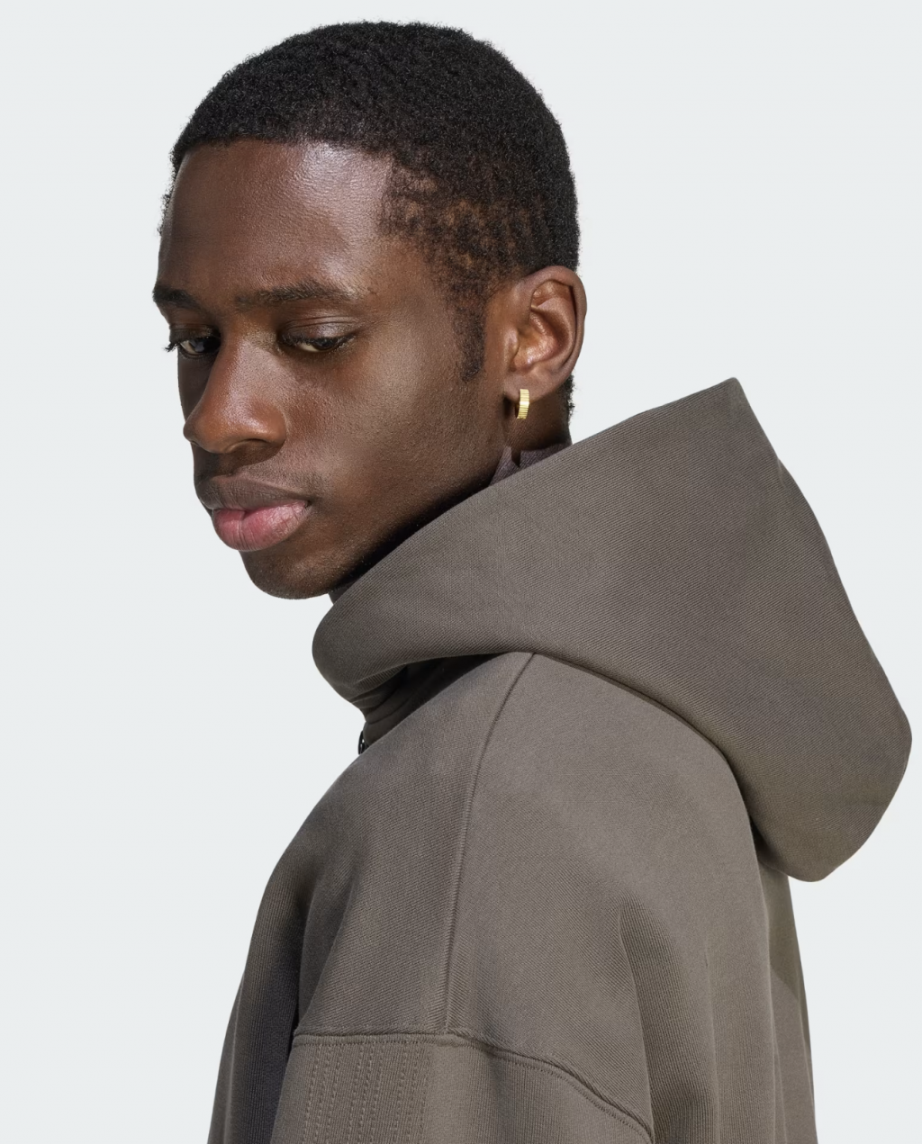 Свитер на замке Adidas PREMIUM ESSENTIALS CROPPED FULL ZIP HOODIE