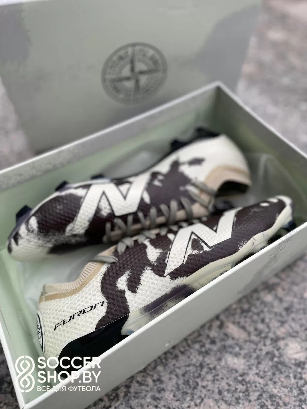 Stone Island x New Balance Furon 9 (UF1F5TY)