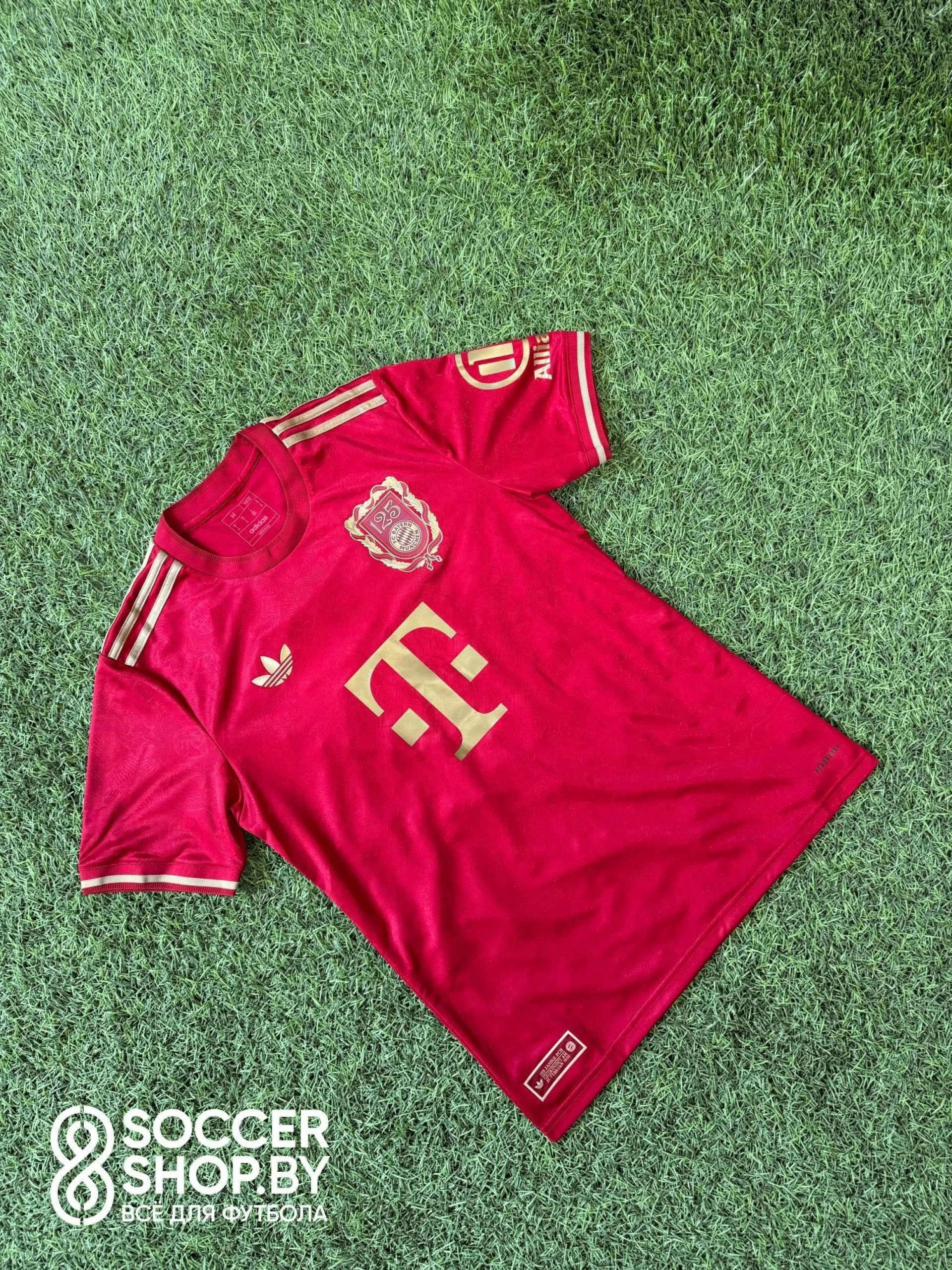 Футболка Adidas к 125-летию «Баварии»