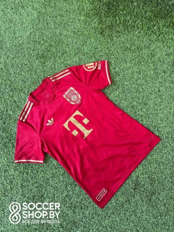 Футболка Adidas к 125-летию «Баварии»
