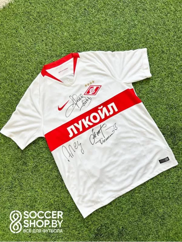 Футболка «Спартака» с автографами Аленичева, Титова, Тихонова