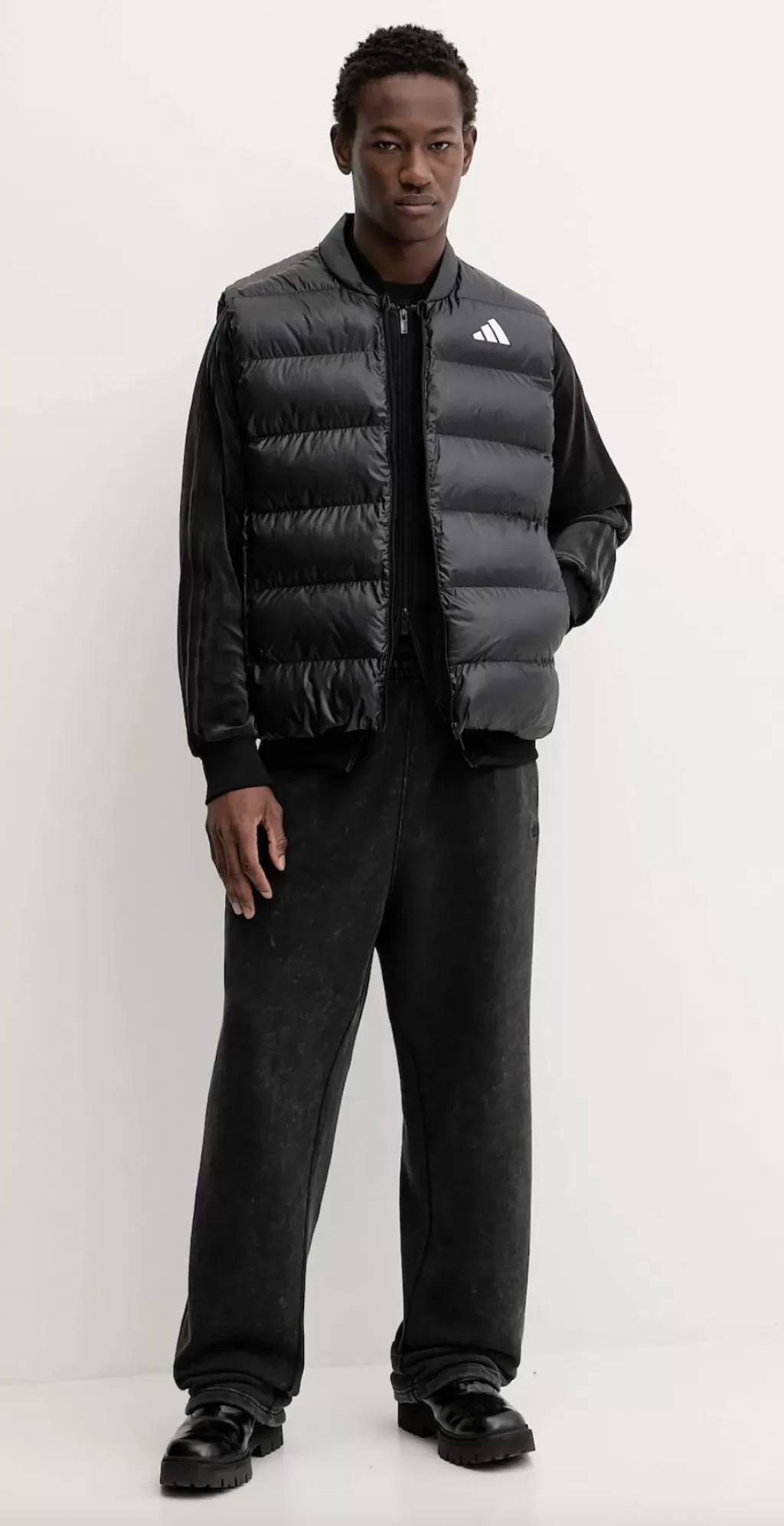 Жилетка Adidas Essentials Climawarm Down Puffer Vest