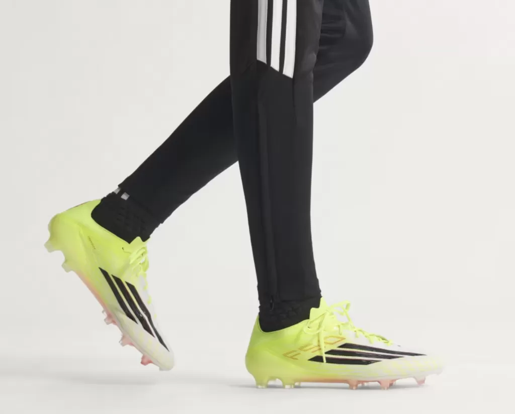 Бутcы профессиональные Adidas F50 Elite FG