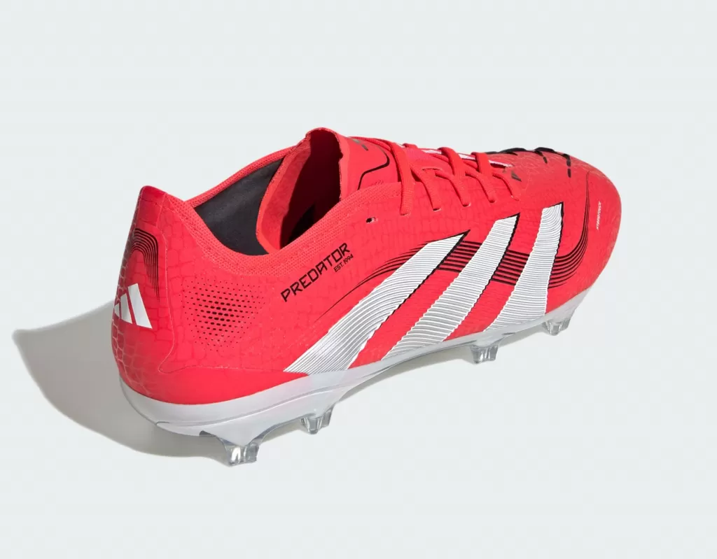 Бутсы полупрофессиональные Adidas Predator Pro FG