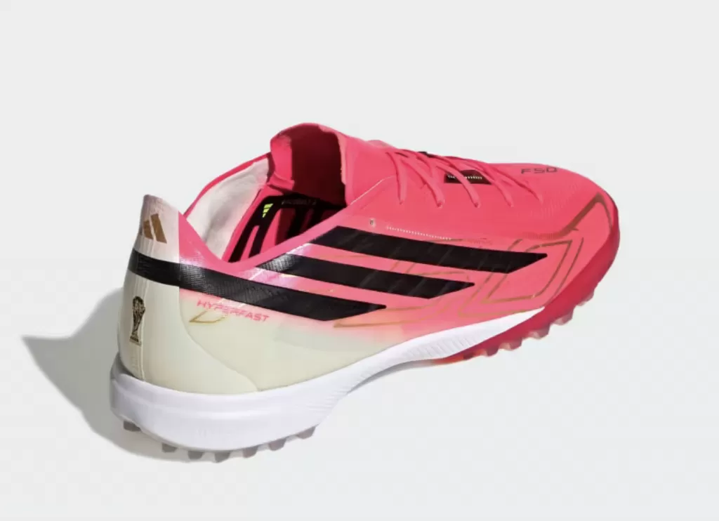 Шиповки профессиональные Adidas F50 Hyperfast Pro TF