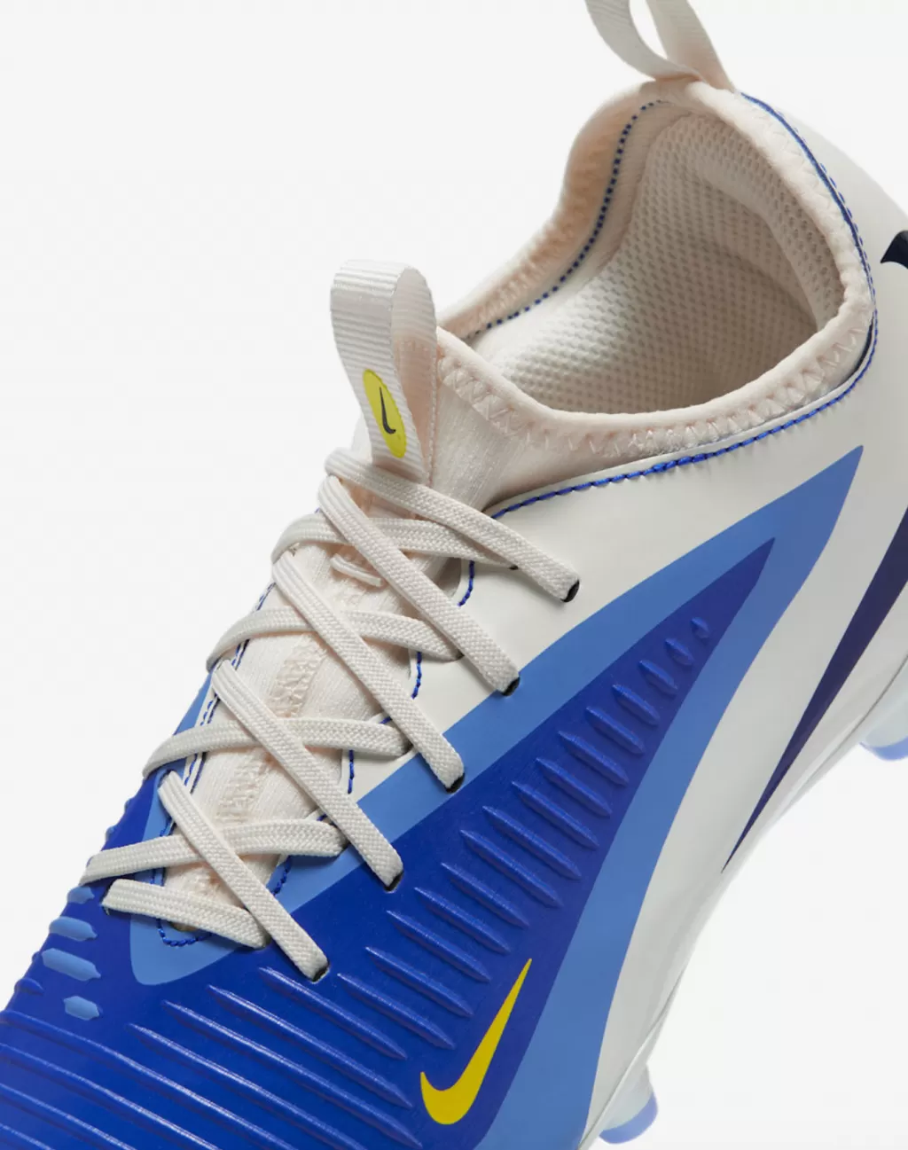 Бутсы детские Nike Phantom Low Academy LV8 JR FG