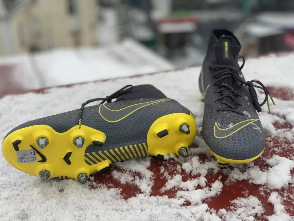 Бутсы профессиональные Nike Mercurial Superfly V DF SG-Pro