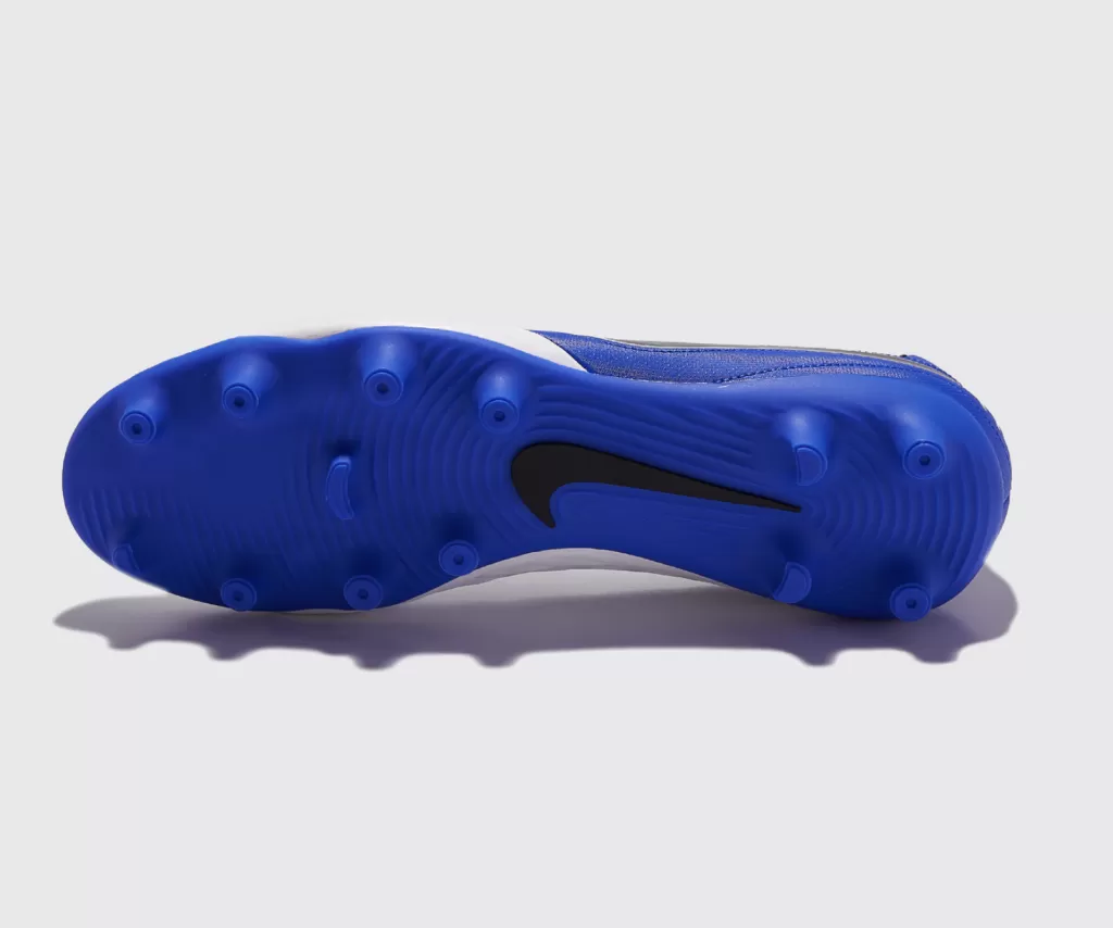 Бутсы Nike Tiempo Legend 8 Club FG/MG