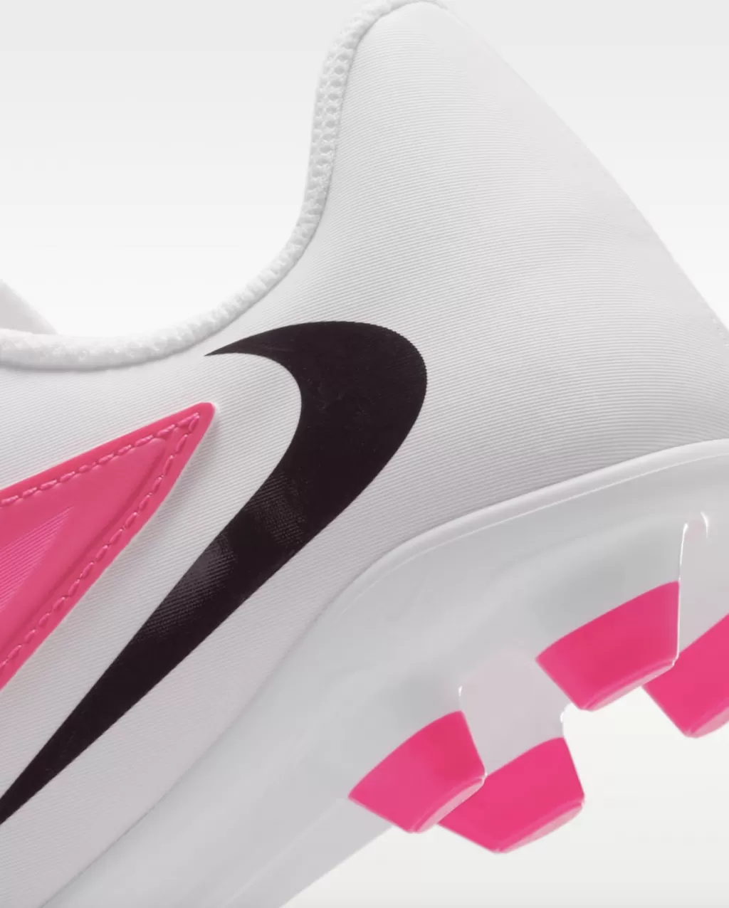 Бутсы детские Nike Phantom 6 Club JR FG