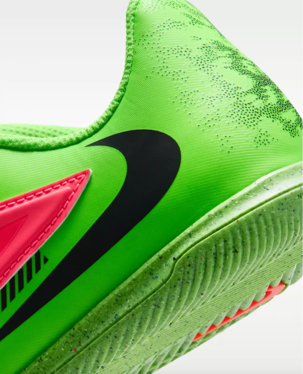 Футзалки детские Nike Phantom 6 Club Erling Haaland IN JR