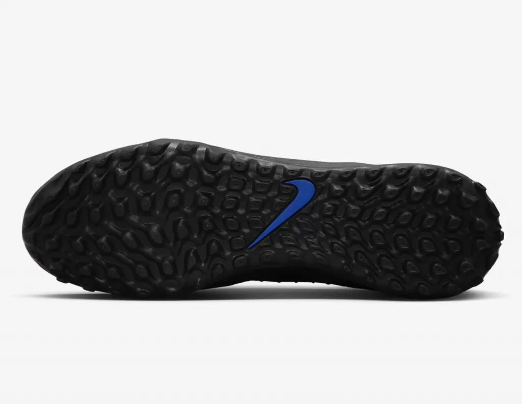 Шиповки Nike Phantom GX Academy TF
