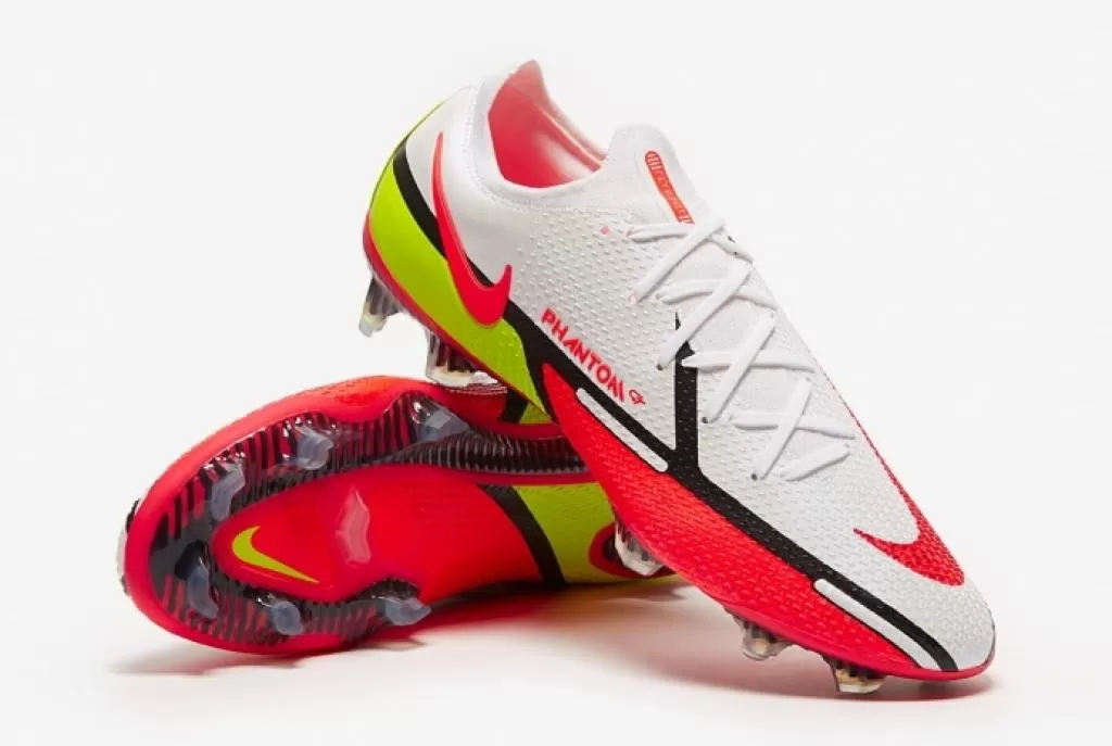 Бутсы профессиональные Nike Phantom GT2 Elite FG