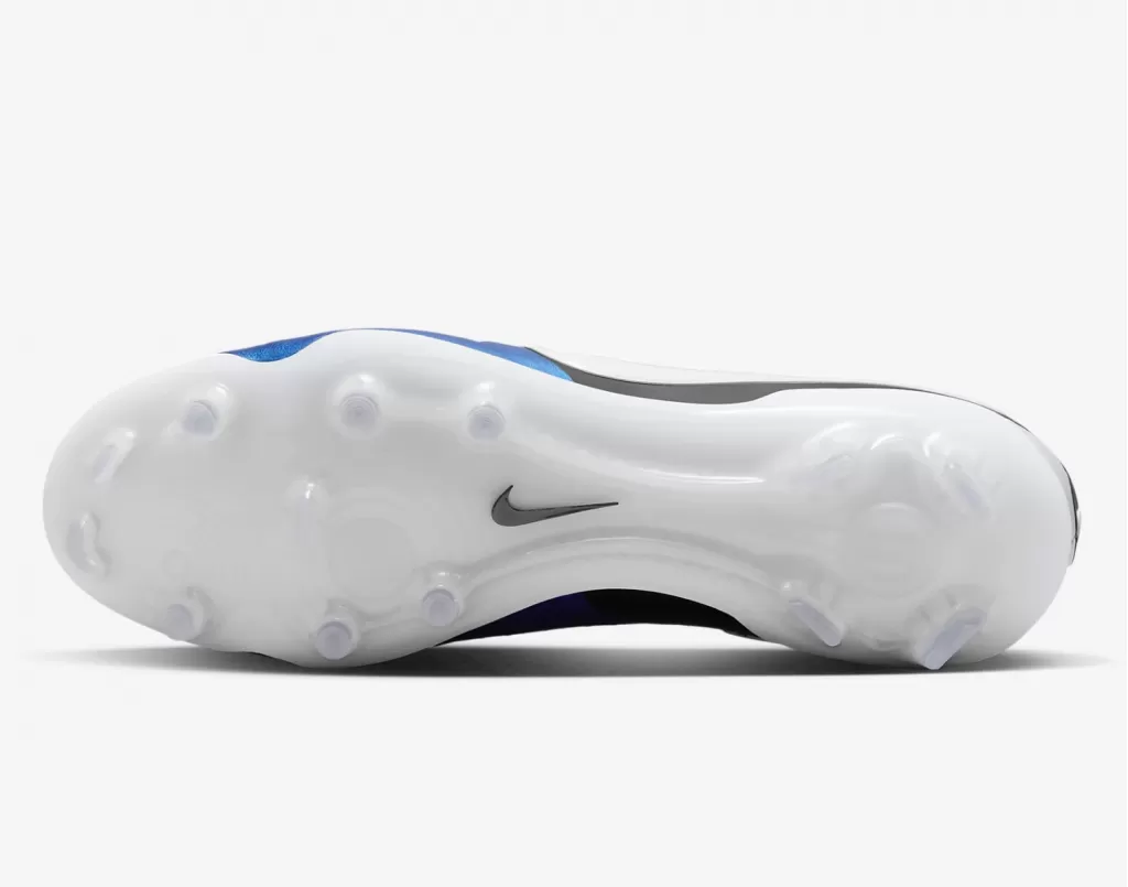 Бутсы профессиональные Nike Tiempo Legend 10 Elite FG