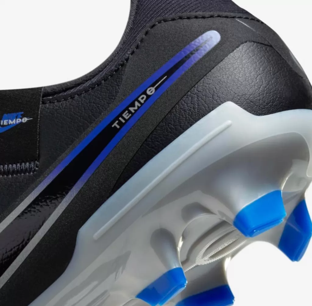 Бутсы Nike Tiempo Legend 10 Academy FG