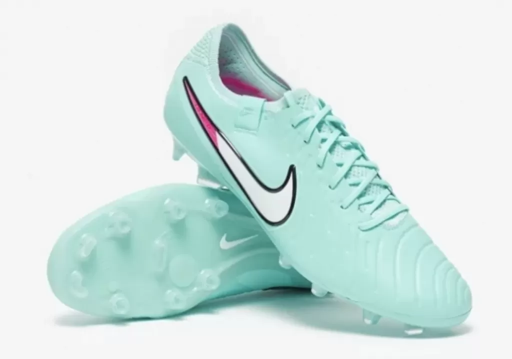 Бутсы профессиональные Nike Tiempo Legend 10 Elite FG