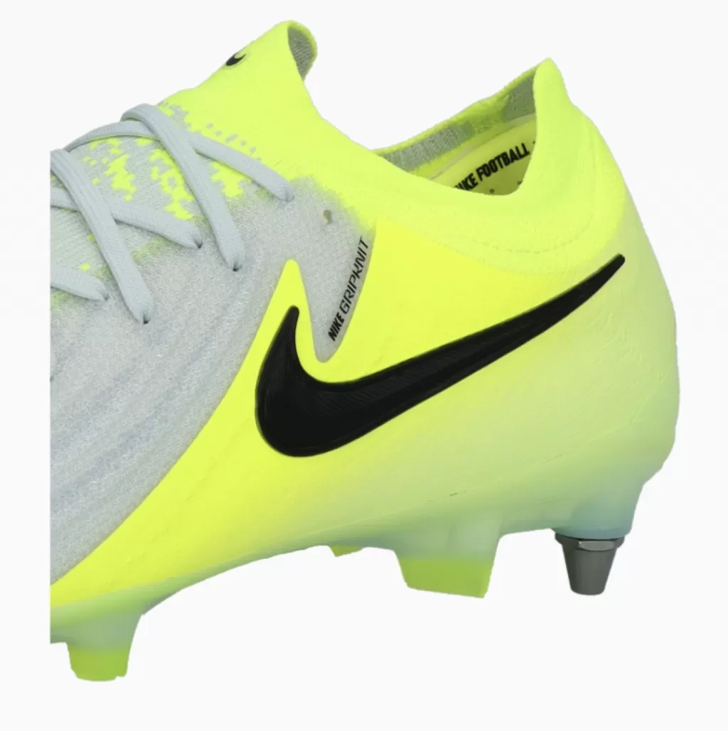 Бутсы профессиональные Nike Phantom GX II Elite SG-PRO