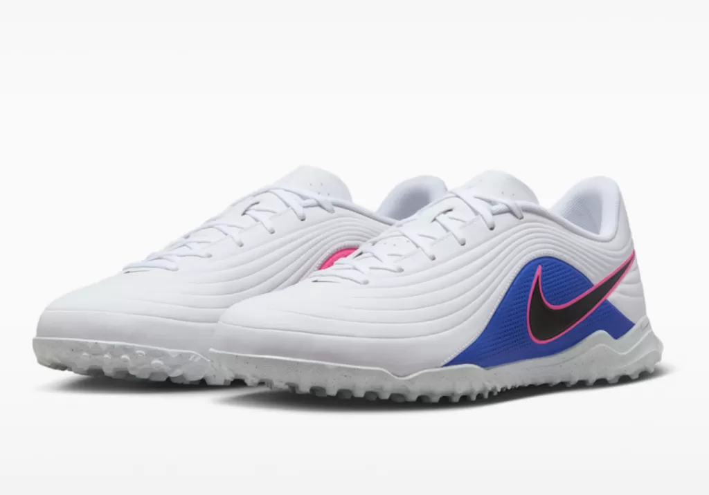 Шиповки Nike Tiempo Maestro Club TF