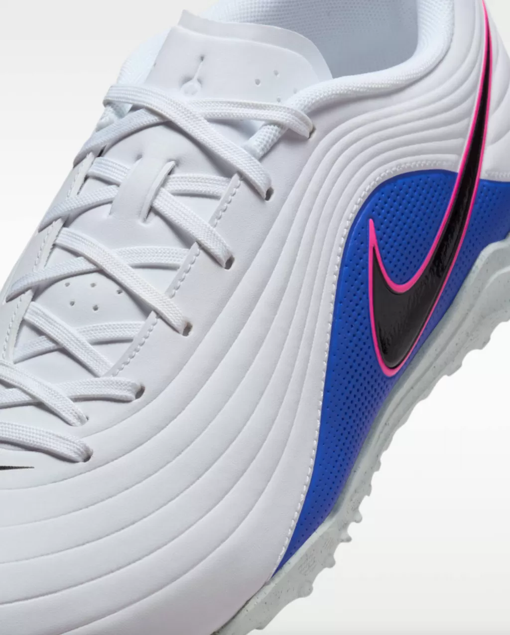 Шиповки Nike Tiempo Maestro Club TF