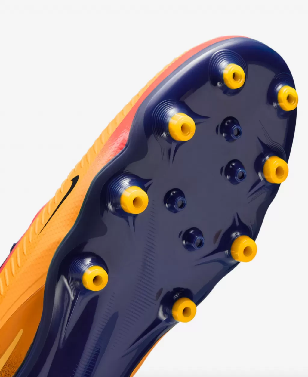 Бутсы полупрофессиональные Nike Phantom 6 Low EH Pro AG
