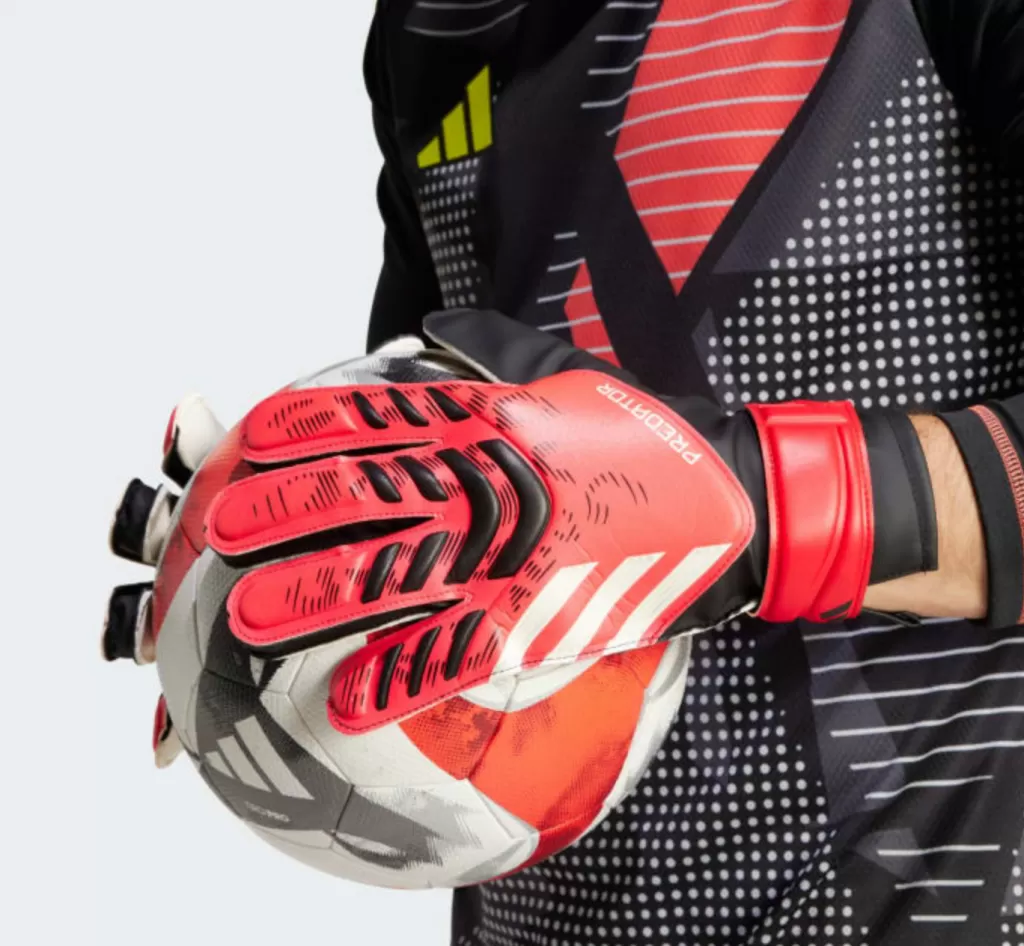 Перчатки вратарские Adidas Predator Training GK Gloves