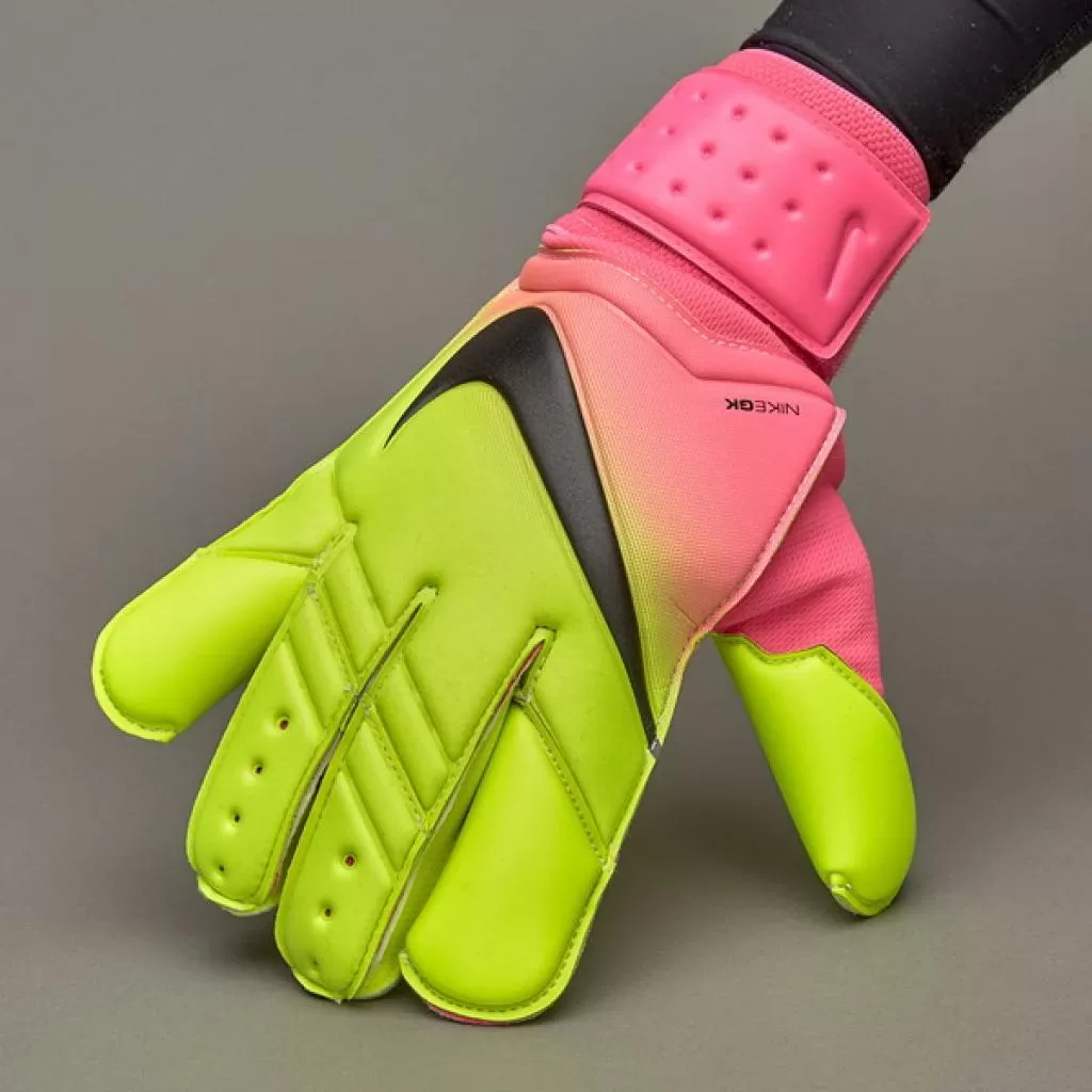 Nike Goalkeeper Vapor Grip3 / профессиональные перчатки для вратаря