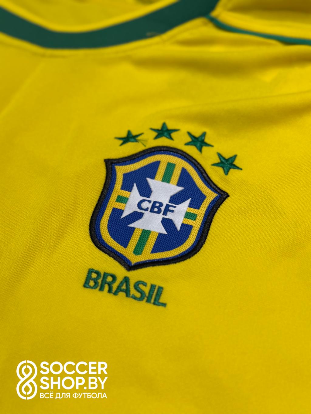 Футболка сборной Бразилии с автографом Роналдо