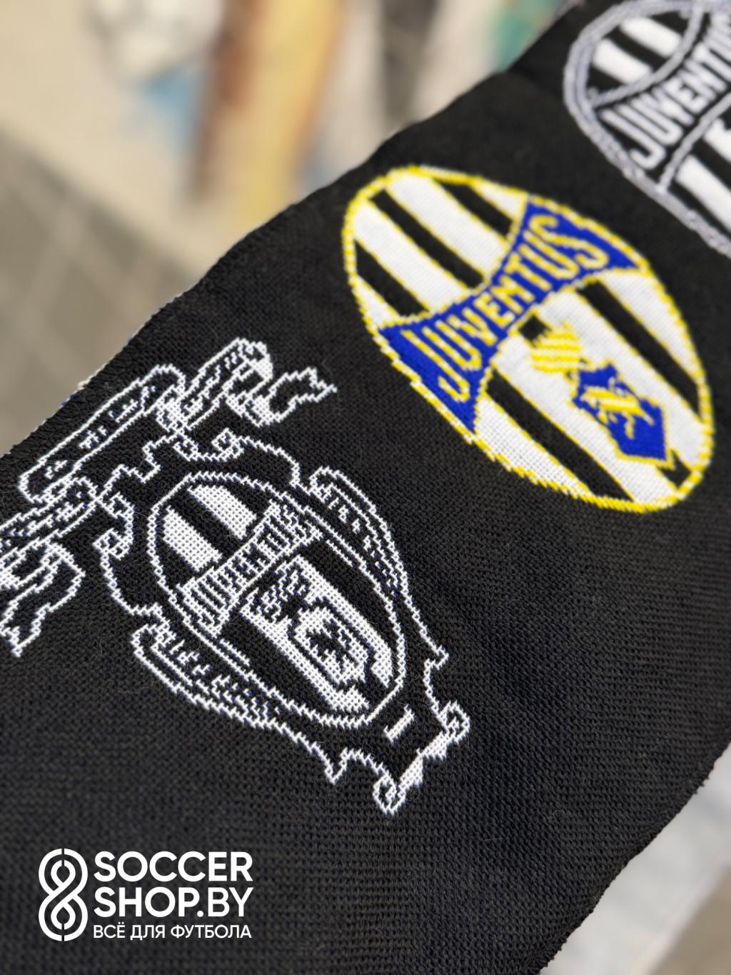 Шарф «Ювентуса» из официального фан-шопа в Турине