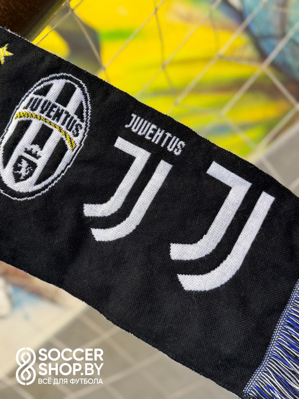 Шарф «Ювентуса» из официального фан-шопа в Турине