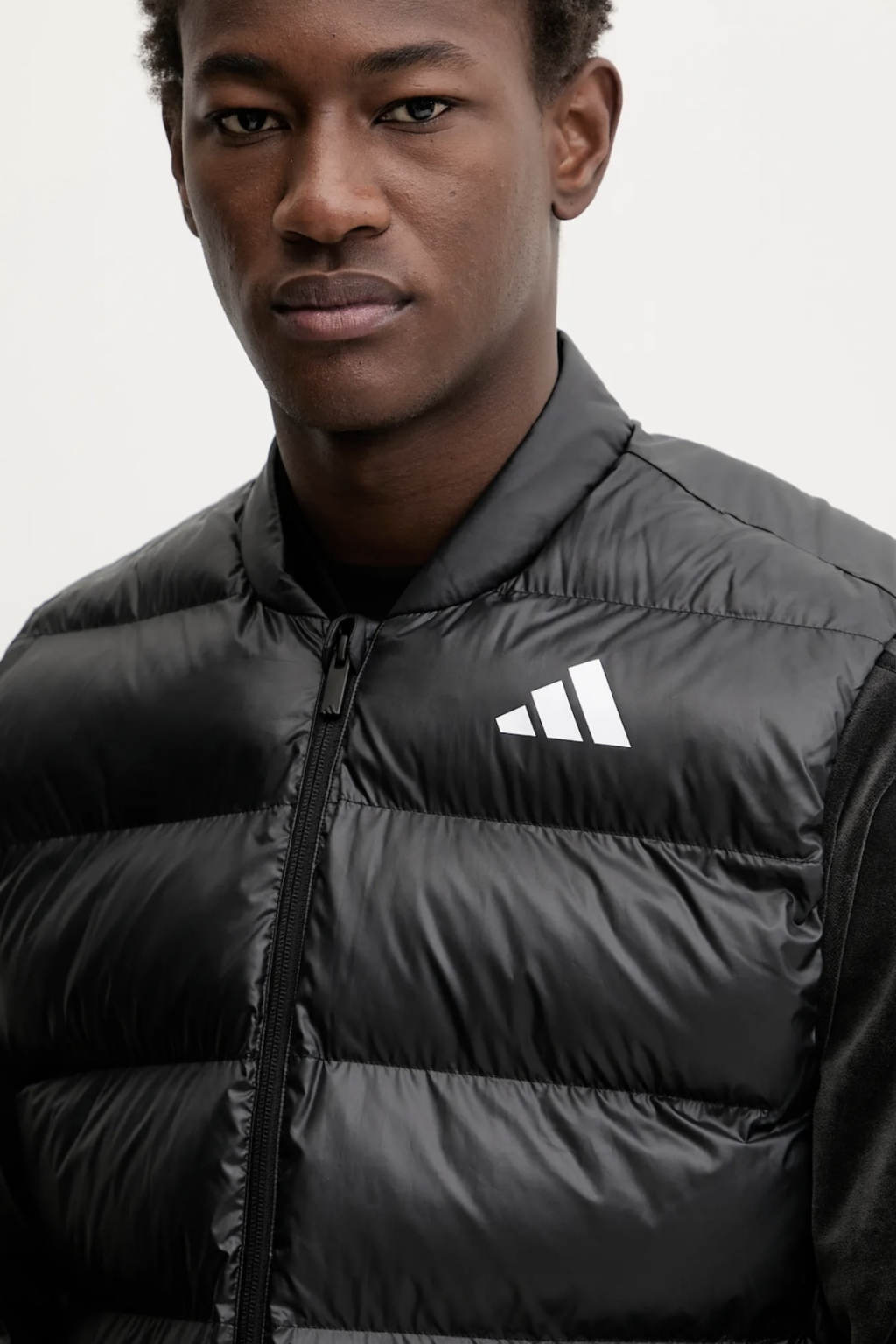 Жилетка Adidas Essentials Climawarm Down Puffer Vest