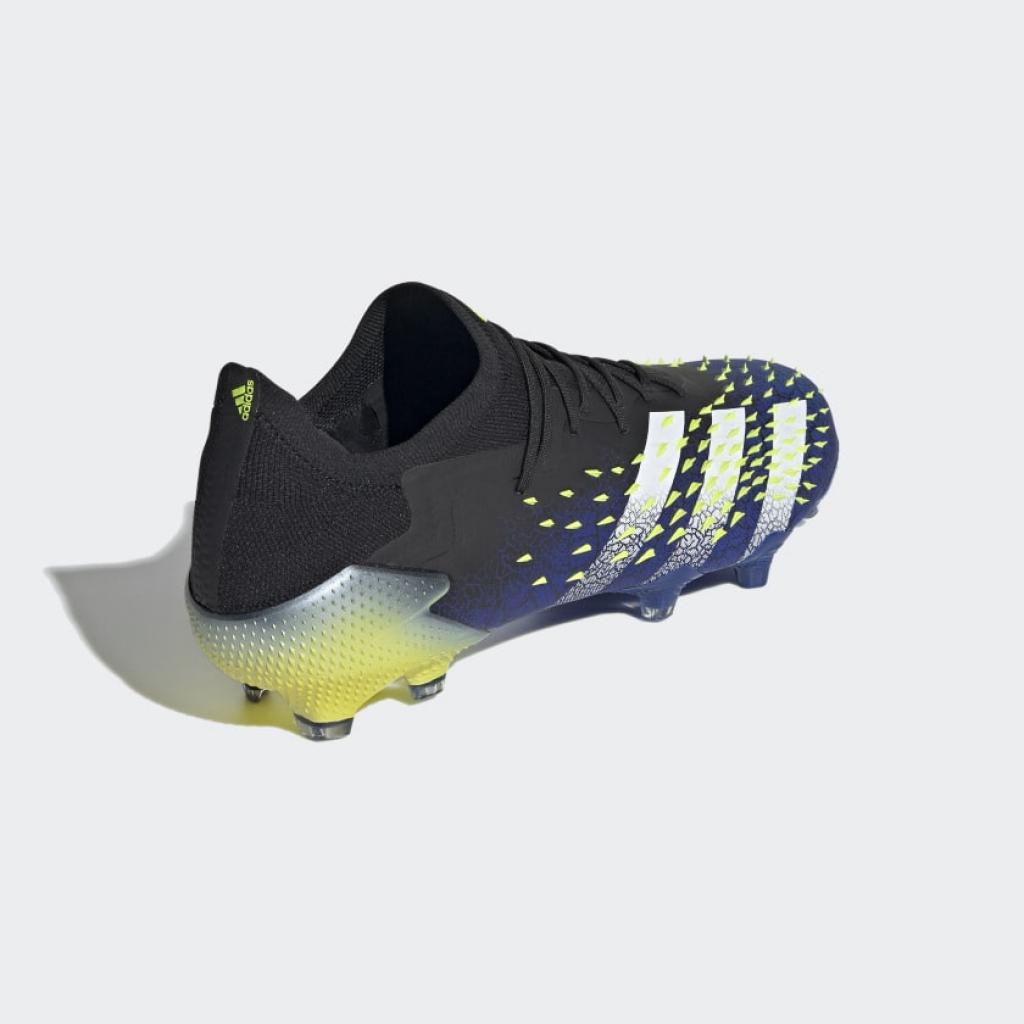 Бутсы профессиональные Adidas Predator Freak.1 L FG