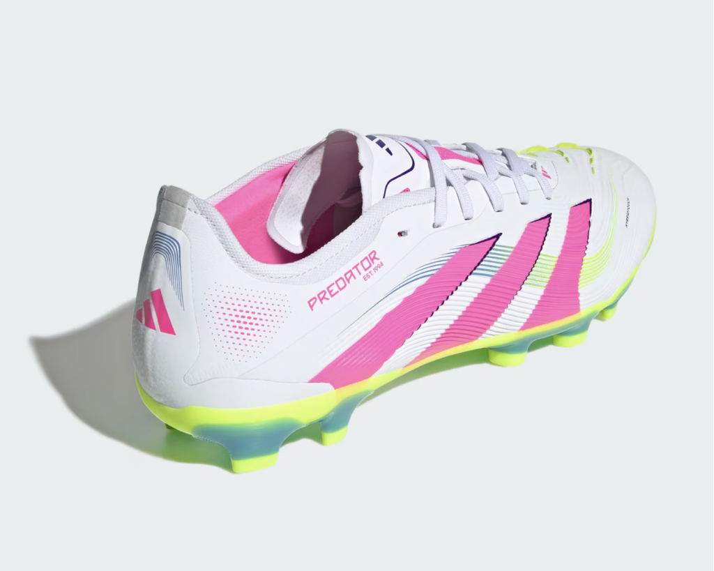 Бутсы полупрофессиональные Adidas Predator Pro MG