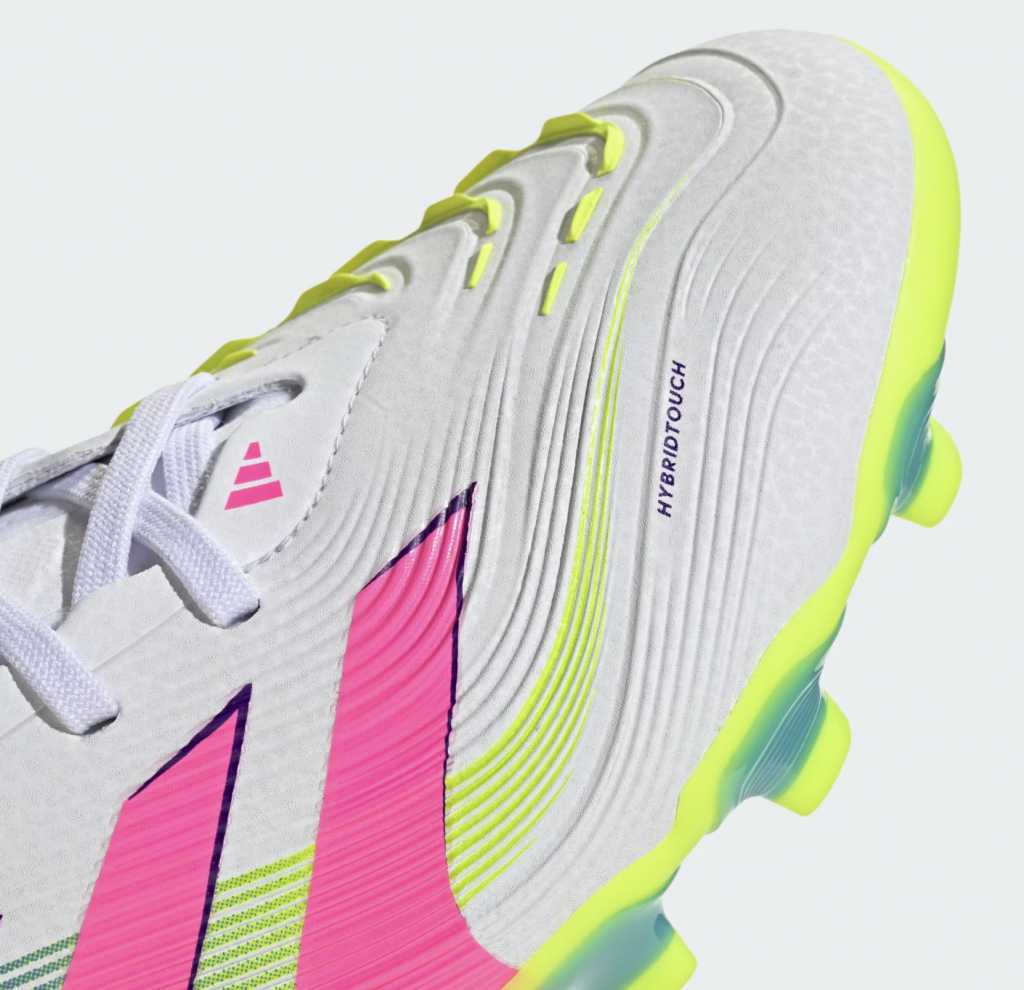 Бутсы полупрофессиональные Adidas Predator Pro MG