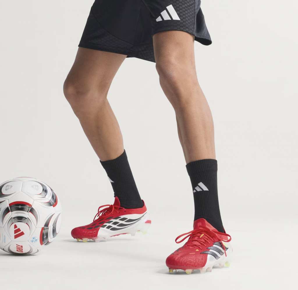 Бутсы профессиональные Adidas Predator Elite L FG