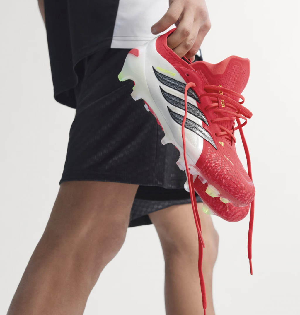 Бутсы профессиональные Adidas Predator Elite L FG