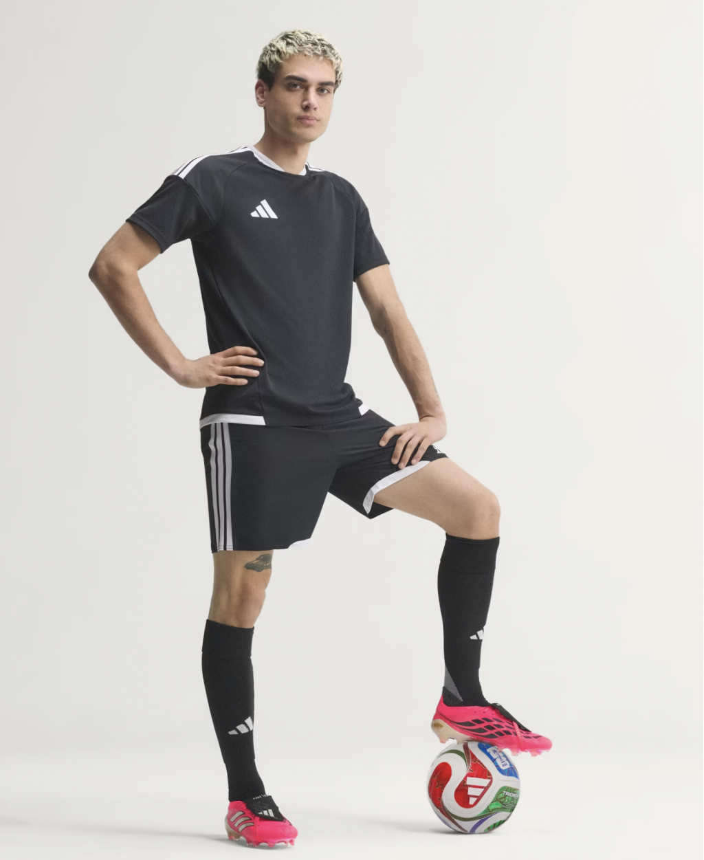 Бутсы профессиональные Adidas Predator Elite FT FG