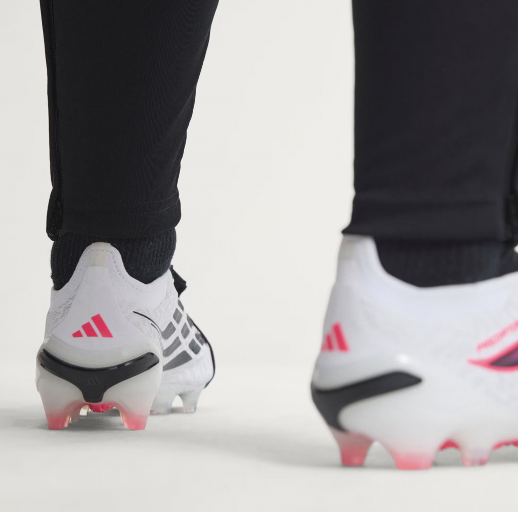 Бутсы профессиональные Adidas Predator Elite FT FG