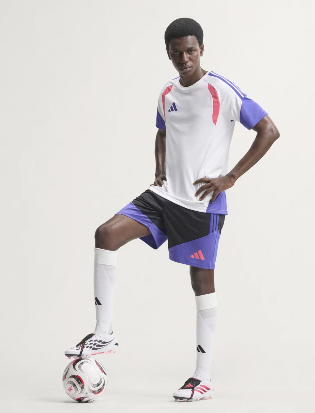 Бутсы профессиональные Adidas Predator Elite FT FG
