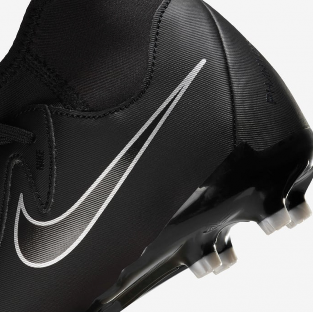 Бутсы детские Nike Phantom Luna II Academy JR FG