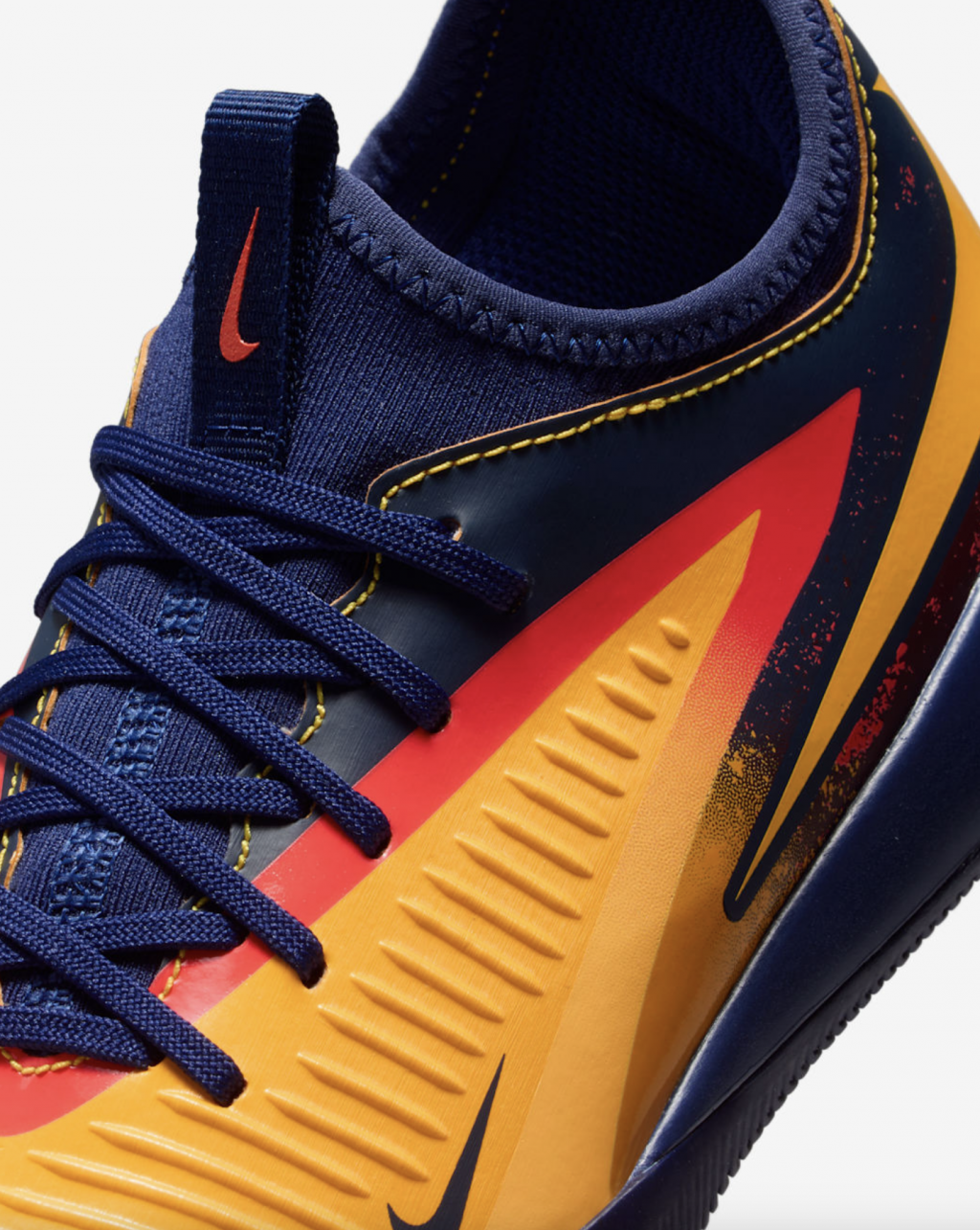 Футзалки детские Nike Phantom 6 Academy Erling Haaland IN JR