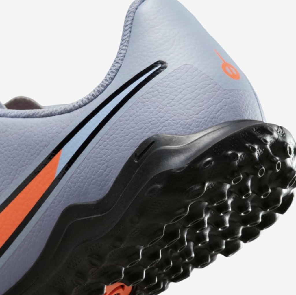 Шиповки детские Nike Tiempo Legend 10 Club JR TF