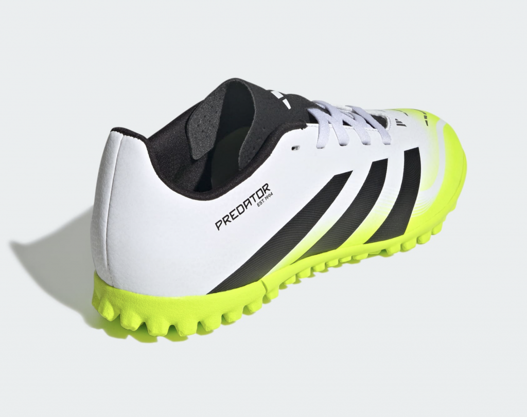 Шиповки детские Adidas Predator Club JR TF