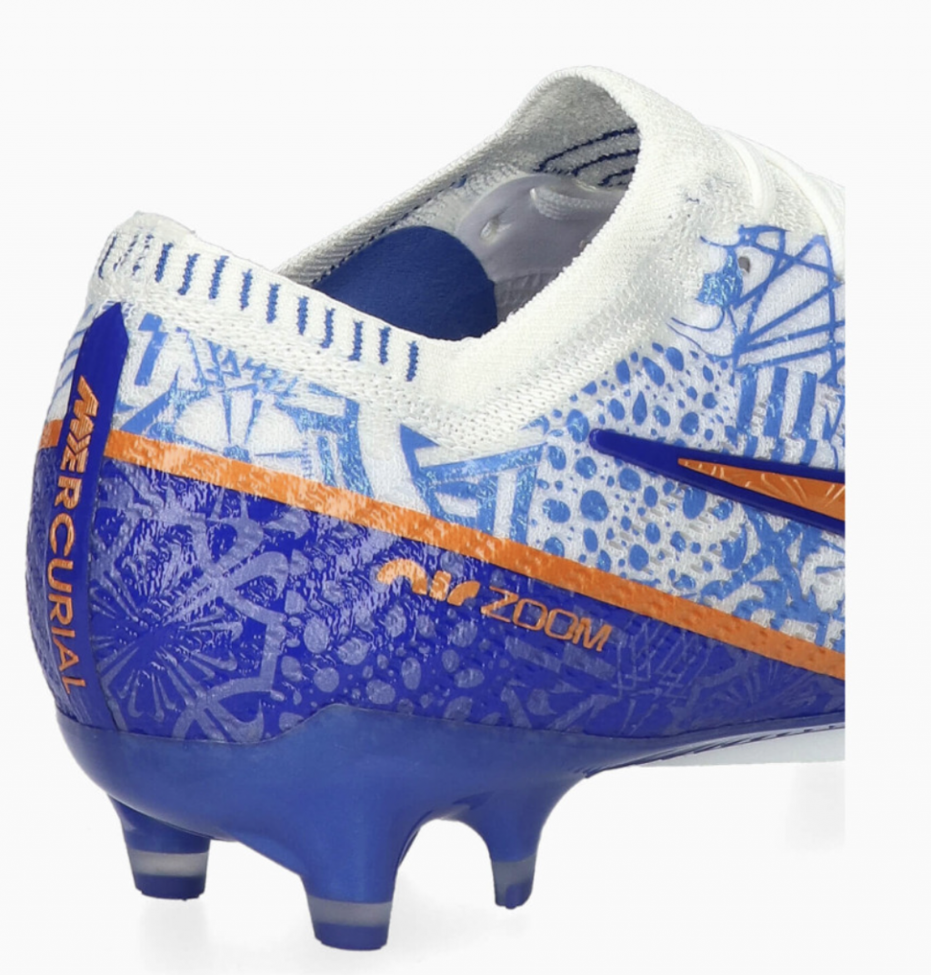 Бутсы профессиональные Nike Mercurial Vapor 15 CR7 Elite AG-PRO
