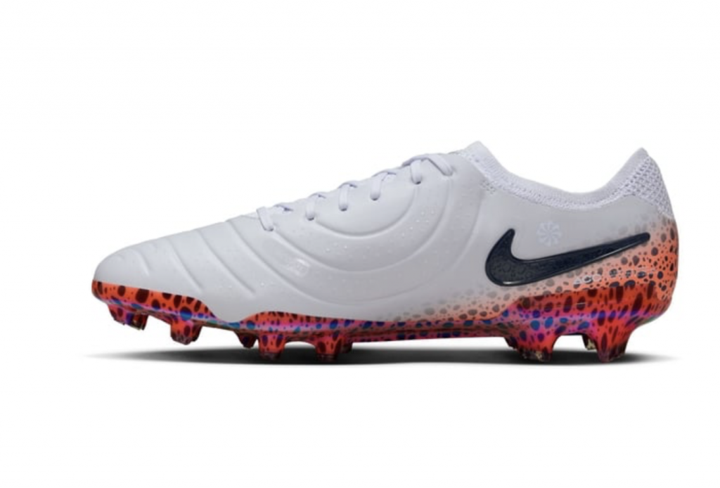 Бутсы профессиональные Nike Tiempo Legend 10 Elite FG