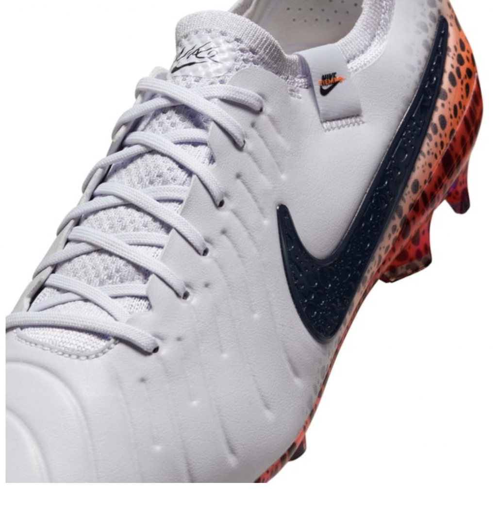 Бутсы профессиональные Nike Tiempo Legend 10 Elite FG