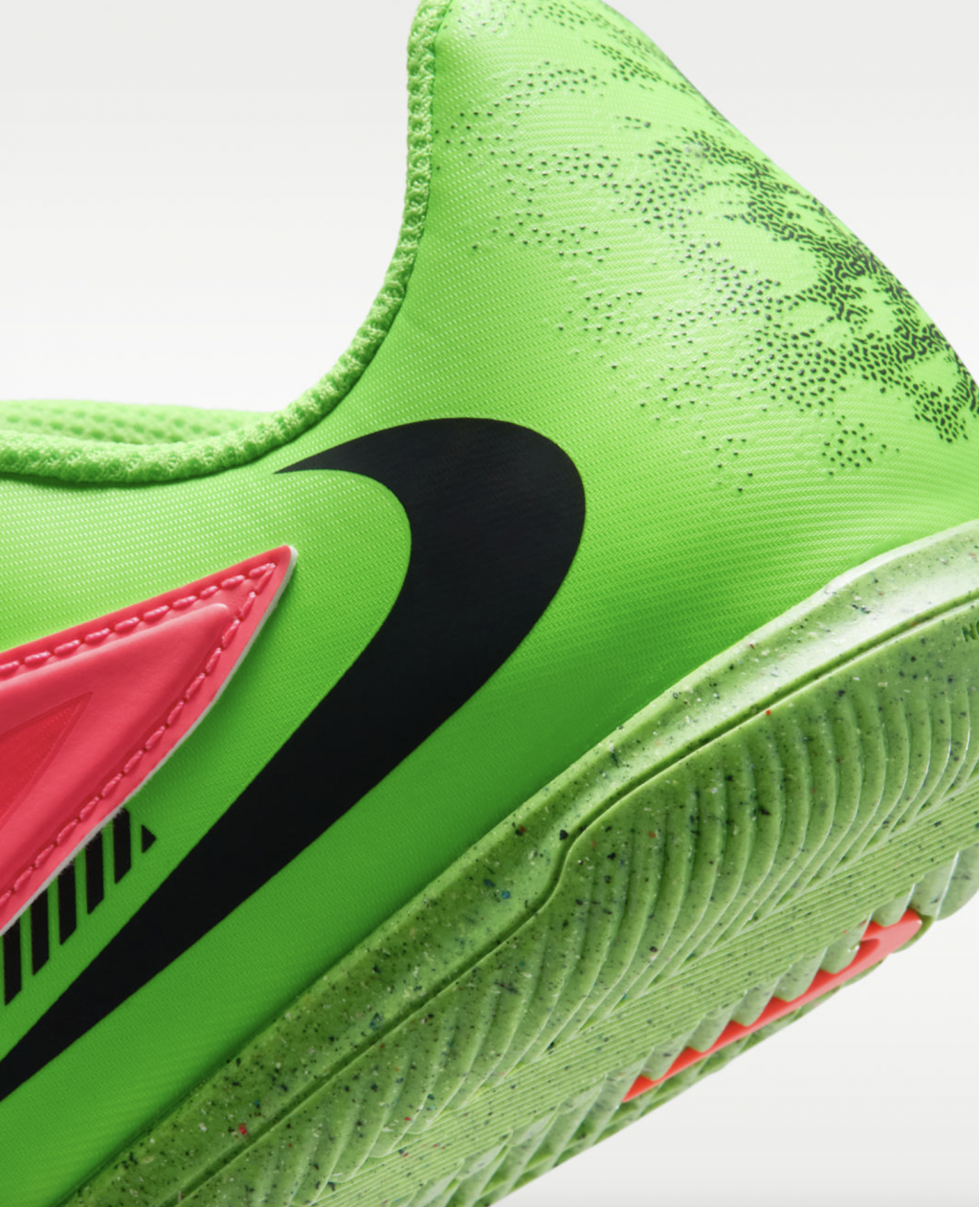 Футзалки детские Nike Phantom 6 Club Erling Haaland IN JR