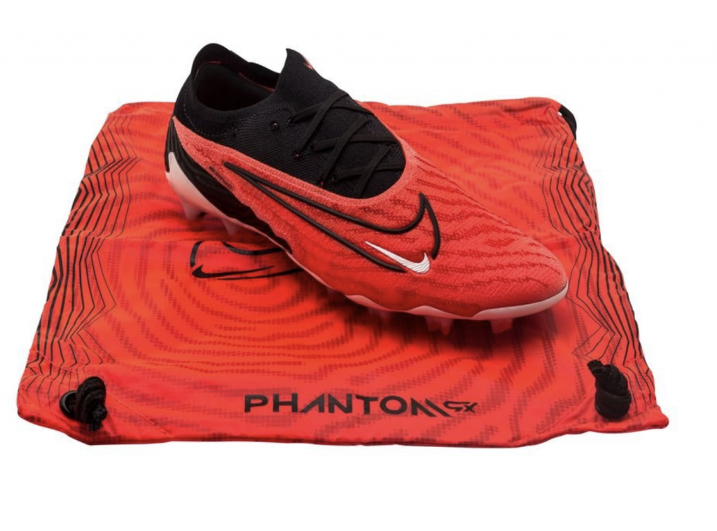 Бутсы профессиональные Nike Phantom GX Elite FG 
