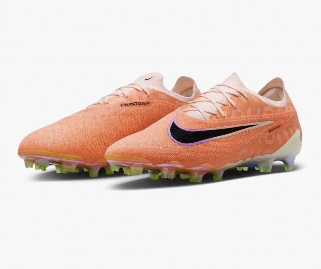 Бутсы профессиональные Nike Phantom GX Elite FG