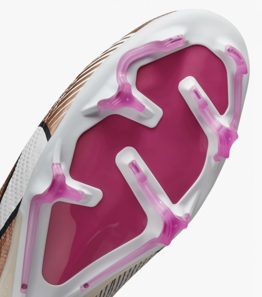 Бутсы полупрофессиональные Nike Mercurial Vapor 15 FG-Pro