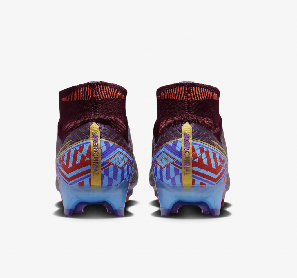 Бутсы профессиональные Nike Mercurial Superfly 9 Elite KM FG