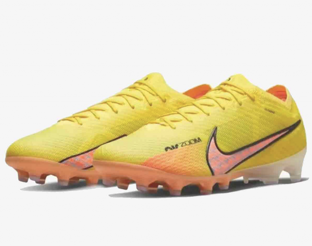 Бутсы профессиональные Nike Mercurial Vapor 15 Elite AG-PRO